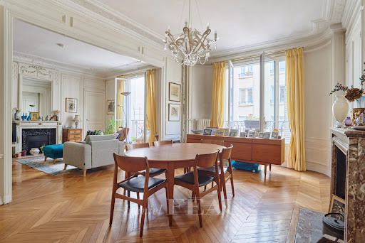 Property purchase in Paris 15ème (75015) - Living dining room parquet fireplace