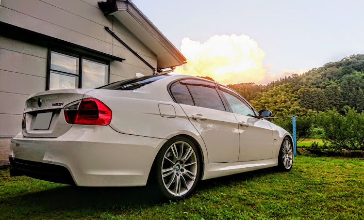 3シリーズ セダンの通勤車に関するカスタム事例の投稿画像1枚目