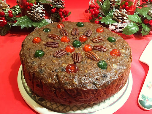 A gorgeous homemade Fruitcake for the Holidays