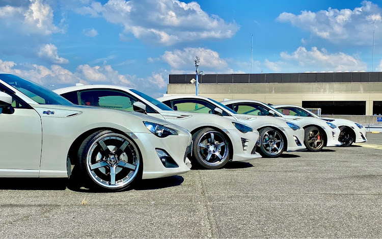 86の86BRZ・オフ会・ﾊﾟｼｬﾘ! Σpω･´)に関するカスタム事例の投稿画像3枚目