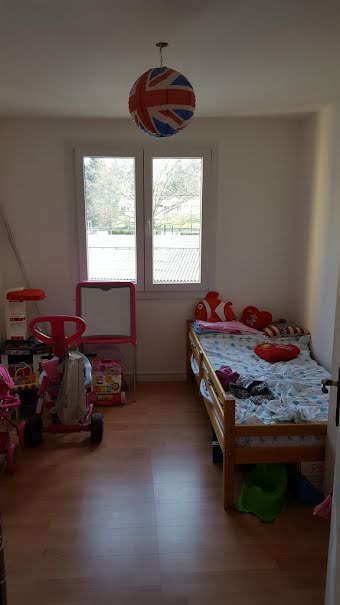 Location  appartement 4 pièces 70 m² à Sainte-Foy-lès-Lyon (69110), 1 250 €