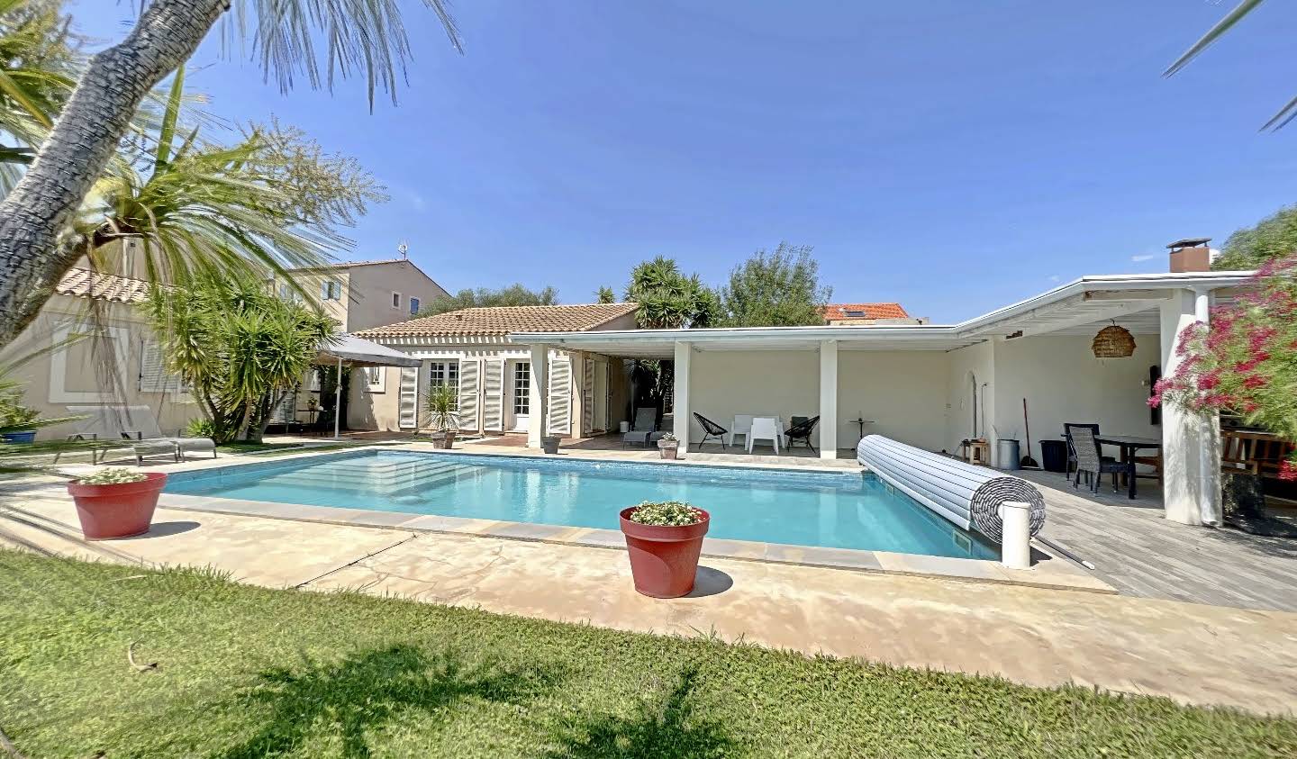 House with pool and terrace Narbonne