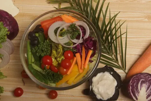 Spice-up Paneer Ranch Salad