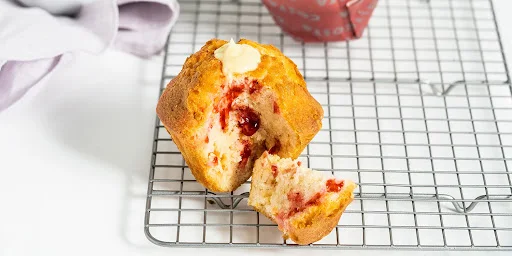 White Chocolate & Raspberry Muffin