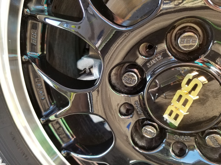 エクストレイルのBBS・BBQ・モンキーショルダーに関するカスタム事例の投稿画像1枚目