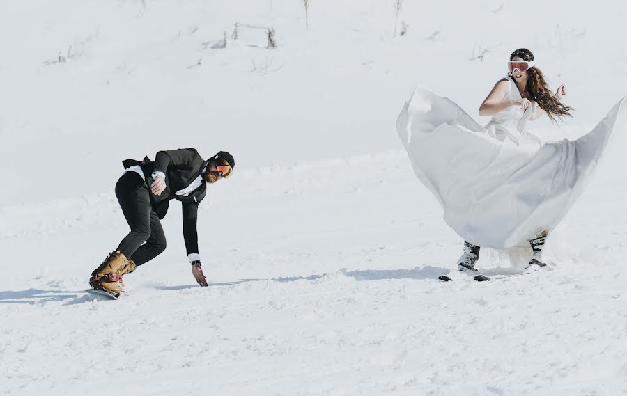 Fotógrafo de casamento Manos Karamanolis (manoskara). Foto de 5 de dezembro 2021