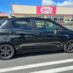 ヴィッツ NHP130