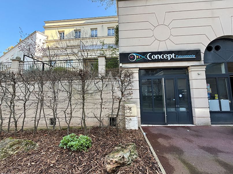 Location  locaux professionnels  60 m² à Le Plessis-Robinson (92350), 2 850 €