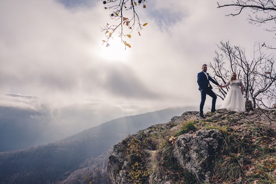 Photographe de mariage Péter Kiss (peterartphoto). Photo du 3 décembre 2022