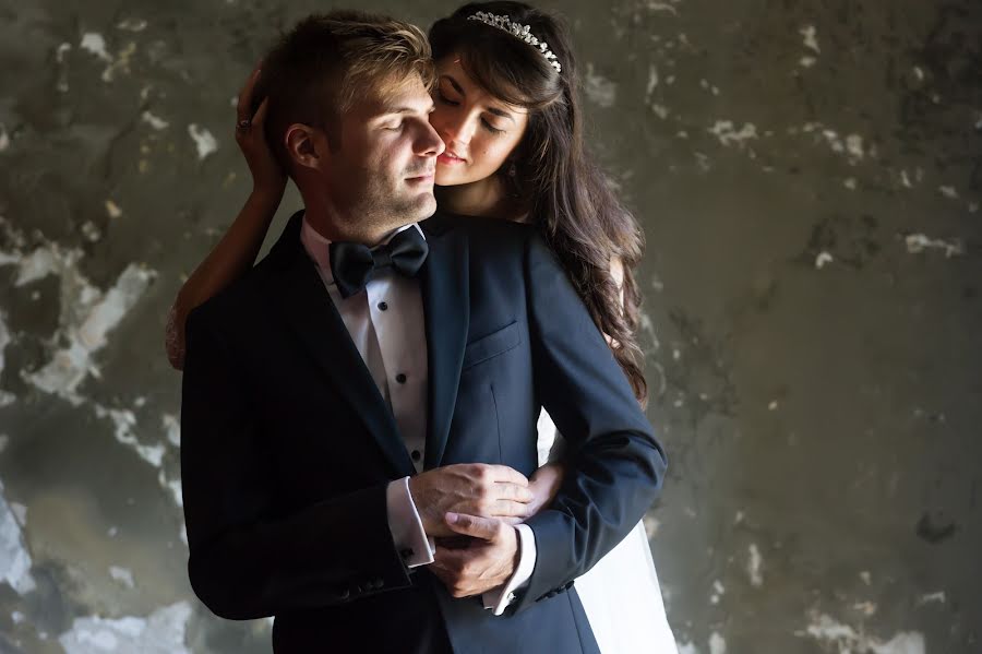 Wedding photographer Andrei Stefan (inlowlight). Photo of 9 January 2019