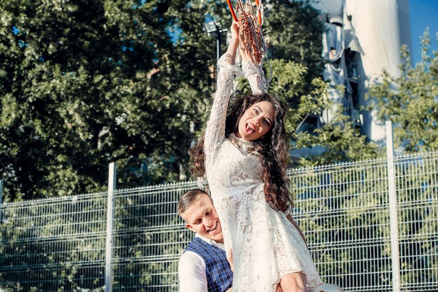 Wedding photographer Vladislav Novikov (vlad90). Photo of 20 December 2018