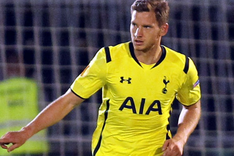 Vertonghen tente d'imiter Lamela