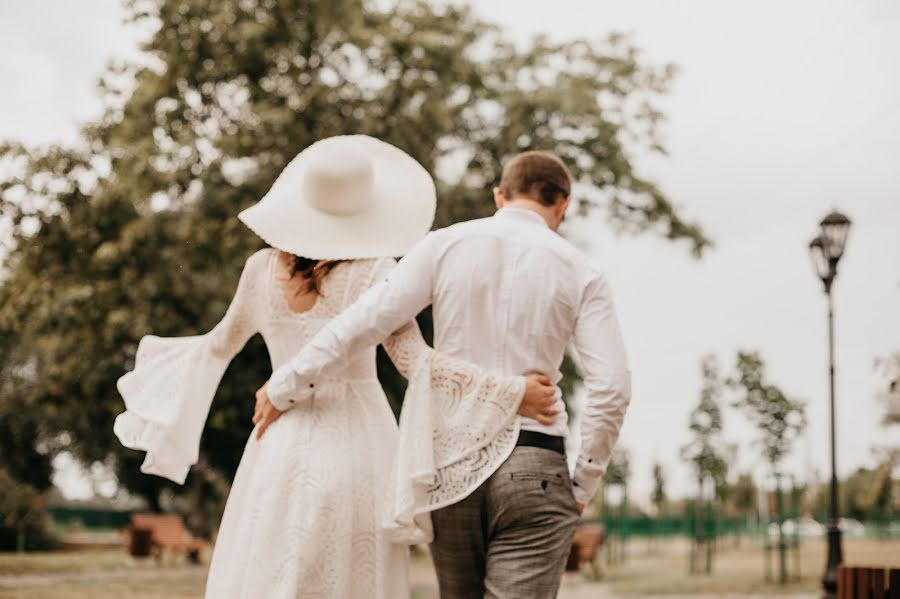 Vestuvių fotografas Anastasiya Rusanova (ovchinnikovafoto). Nuotrauka 2019 spalio 12