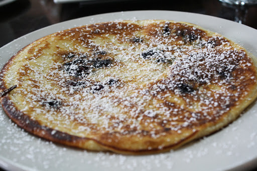 Chocolate Fashion blueberry pancake Chocolate Fashion blueberry pancake