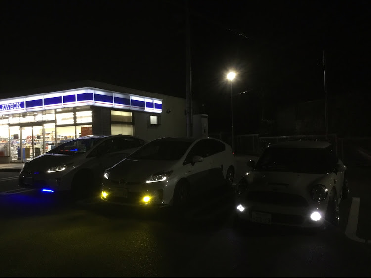 プリウスのdiscover_ct・zvw30・目指せPickUpCars・エロフェイスグランプリに関するカスタム事例の投稿画像10枚目