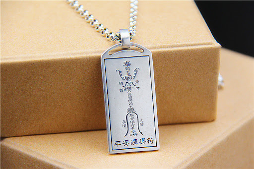 Title 2, Womens Thai Silver Tai Gossip Pendant Elegant ...