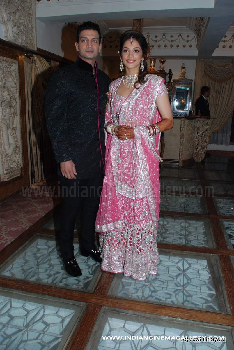 isha koppikar wedding