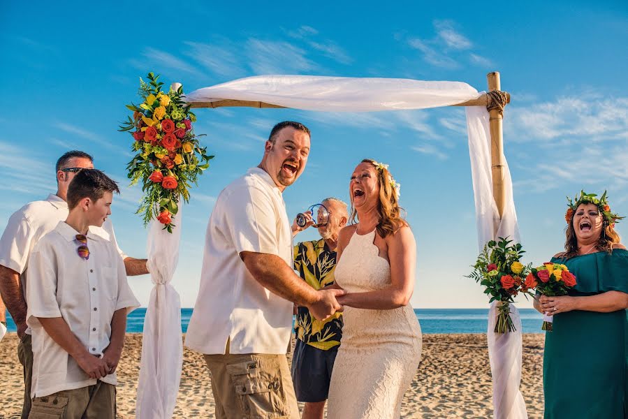 Fotógrafo de casamento Tomas Barron (barron). Foto de 10 de abril 2017