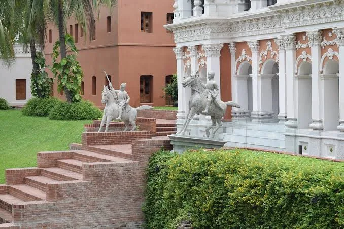 A building at Panam Nagar at Sonargaon, in Narayanganj.