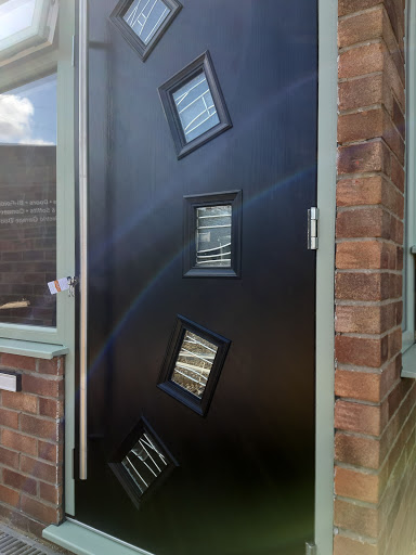 Contemporary black in Chartwell green frame