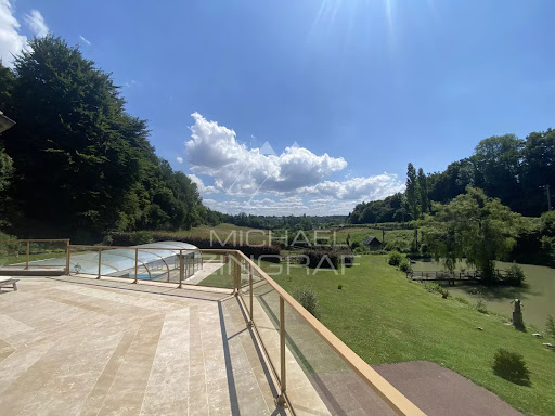 Maison avec piscine 5