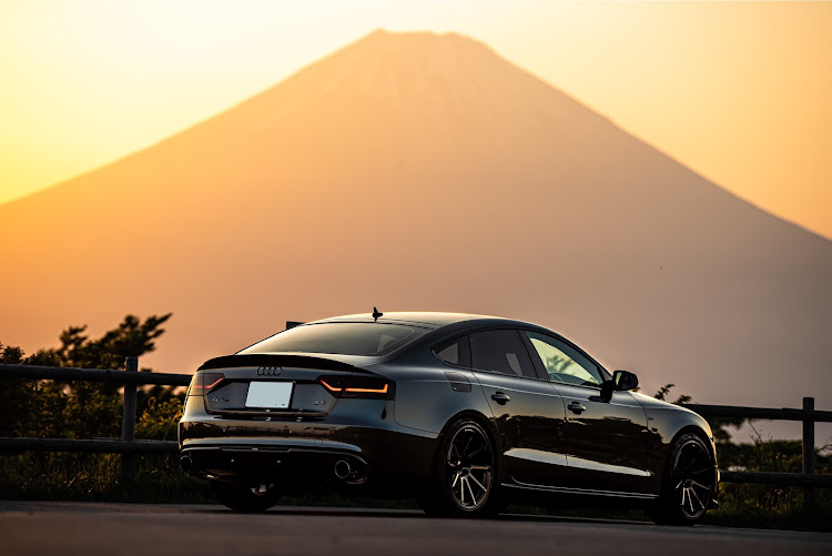 A5 スポーツバックのAudi・sportback・Audiと美しい風景・富士山・箱根に関するカスタム事例の投稿画像4枚目