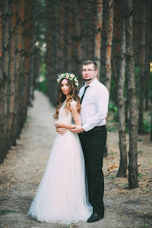 Bröllopsfotograf Denis Khuseyn (legvinl). Foto av 23 april 2021