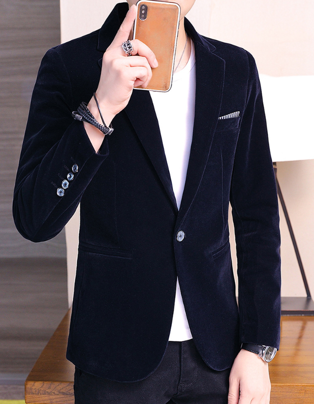 Costume en velours côtelé coupe ajustée pour homme. Élégance décontractée et confort optimal pour toutes vos occasions, look moderne garanti.