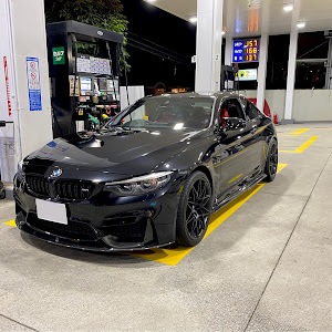 M4 クーペ F82