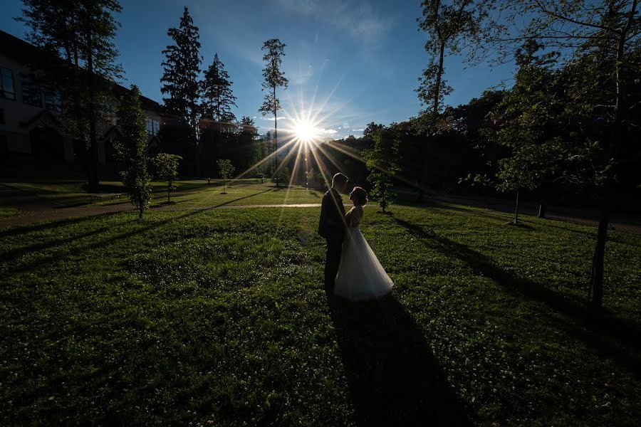 Wedding photographer Artem Vorobev (vartem). Photo of 12 July 2019