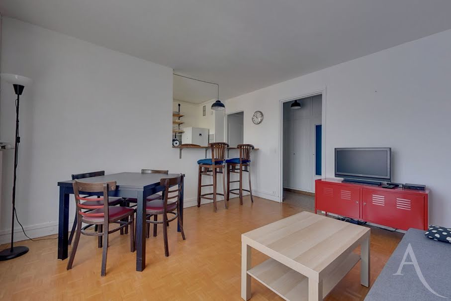 Location meublée appartement 2 pièces 40.4 m² à Montreuil (93100), 990 €