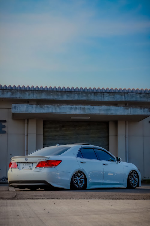 クラウンアスリートのTOYOTA CROWN ATHLETE・AWS210・AIRMEXT・pickupcars2024に関するカスタム事例の投稿画像2枚目
