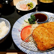 百八魚場 - 平價生魚片丼飯定食