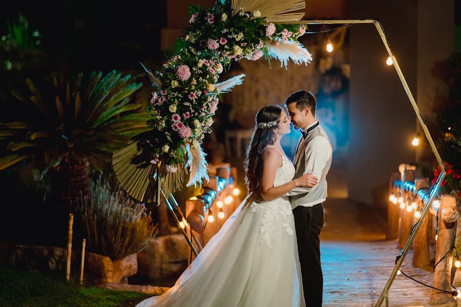 Wedding photographer Luis Houdin (luishoudin). Photo of 6 December 2022