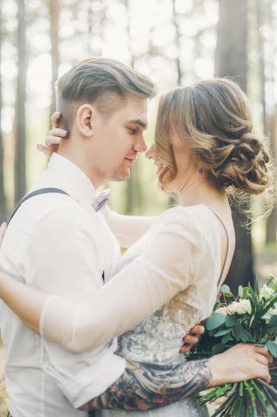 Fotógrafo de casamento Adel Vafin (adelvafin). Foto de 21 de janeiro 2017