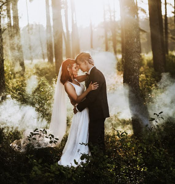 Fotógrafo de casamento Anna Tarabrina (tarabrina). Foto de 12 de março 2022