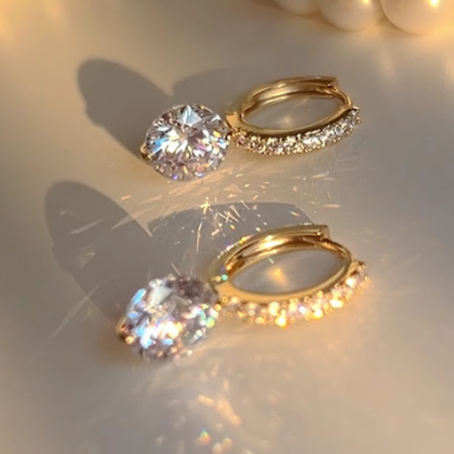 Title 5, Classic Fashion Simple Smart Diamond Ear Clip, ...