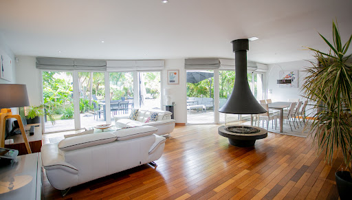 Property with pool 4