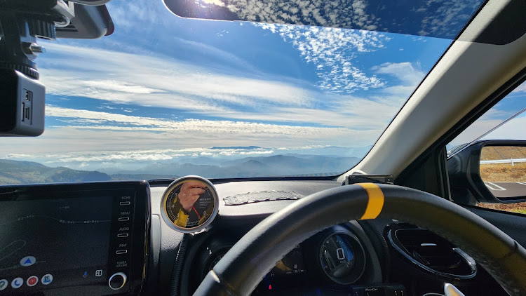 ヤリスクロスの空と愛車・蔵王エコーライン・蔵王ハイラインに関するカスタム事例の投稿画像2枚目