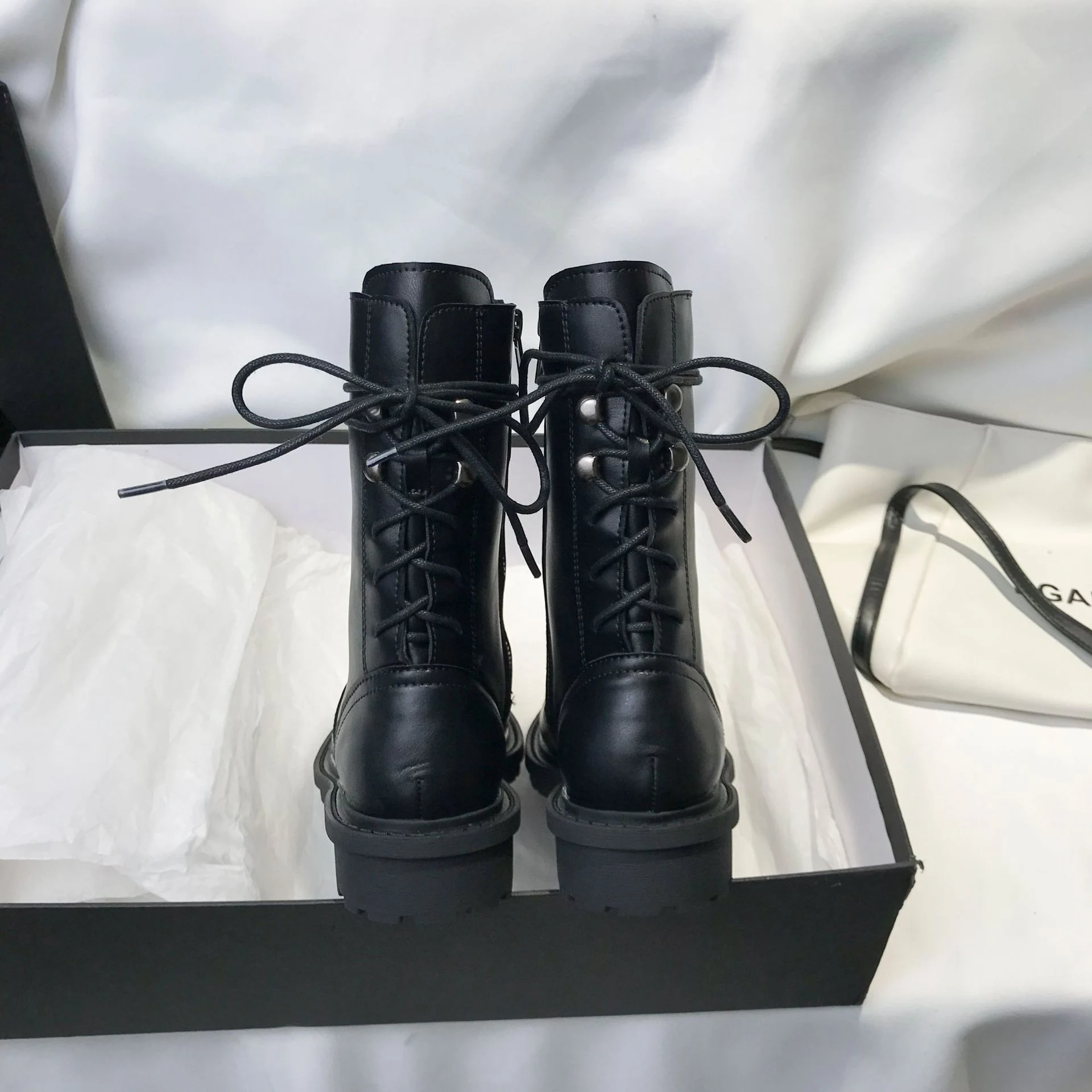 Title 4, Bottines Plates Homme Style Britannique Sauvage...