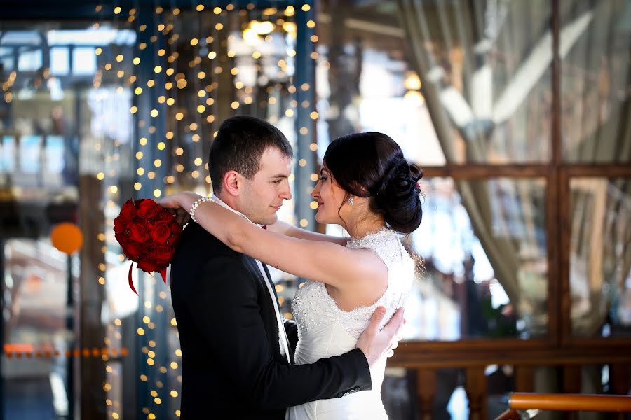 Fotógrafo de casamento Anna Zhukova (annazhukova). Foto de 11 de agosto 2017