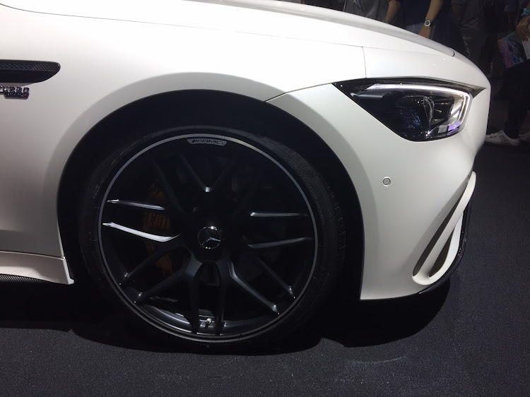 T2さんが投稿した東京モーターショー2019・超混んでる・東京国際展示場・レクサス・Mercedes-Benzに関するカスタム事例の投稿画像10枚目