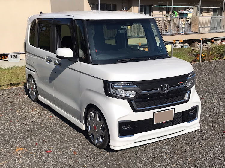 Nボックスカスタムの車への愛が止まらない・冬支度完了・冬仕様の車高・洗車に関するカスタム事例の投稿画像1枚目