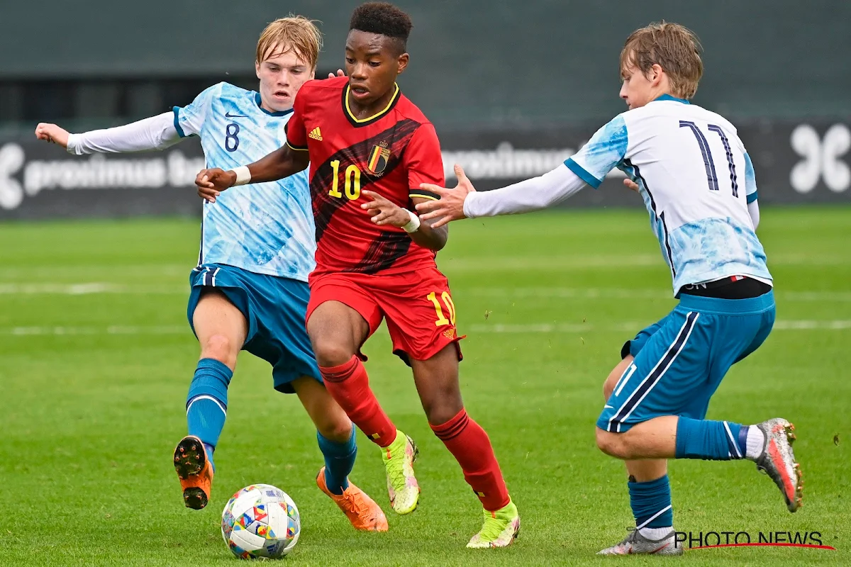 Qui est Stanis Idumbo, le prodige belge de l'Ajax Amsterdam ? 