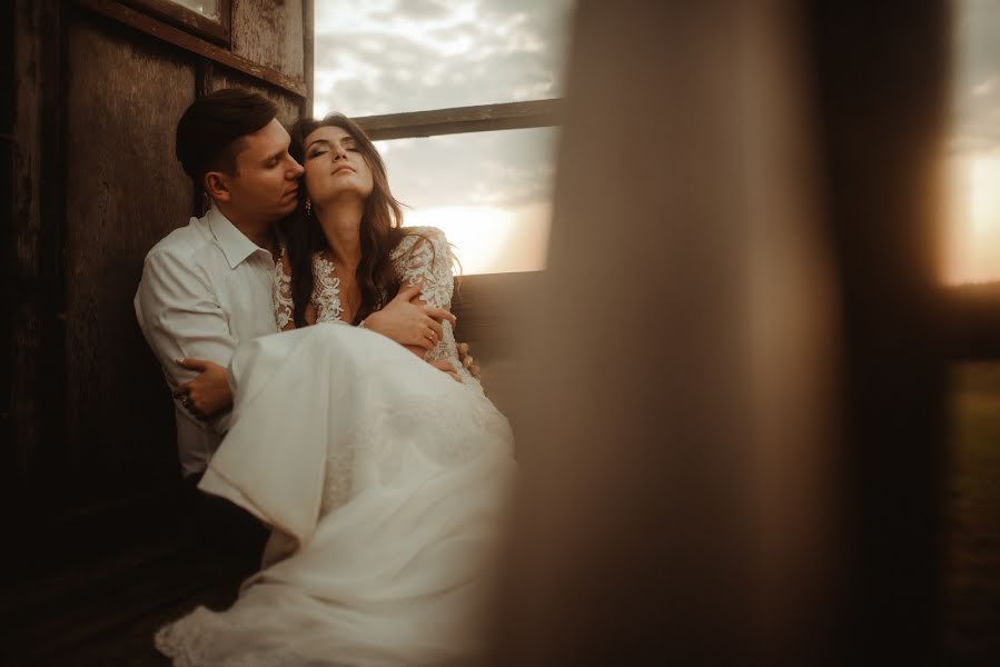 婚礼摄影师Grzegorz Krupa（krupaizabelakr）。2018 9月5日的照片