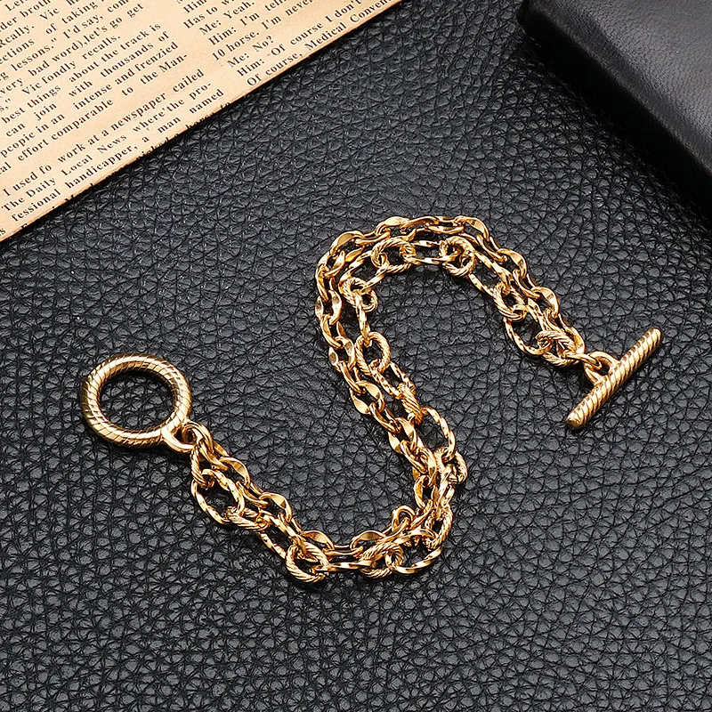 Bracelet homme en acier titane Hip-hop Simple, un accessoire robuste et élégant pour homme, design minimaliste et durable, parfait pour un look urbain.
