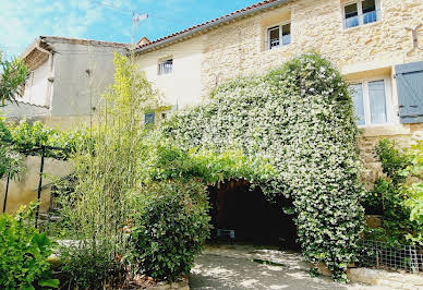 Maison avec terrasse 1