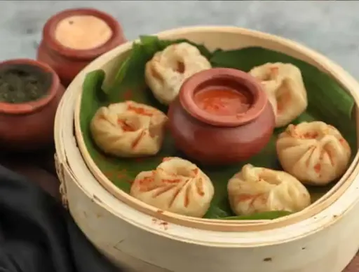 Veg Steamed Peri Peri Momos