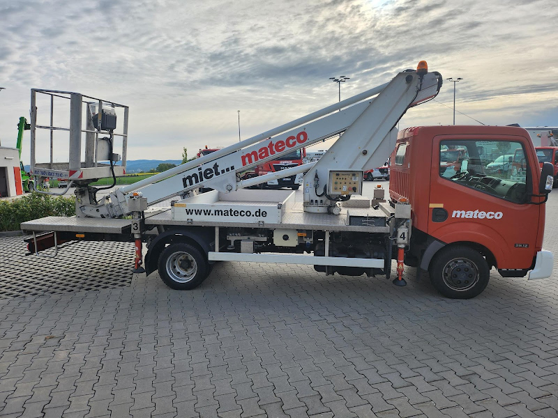 Picture of a MULTITEL MT 182 EX / NISSAN CABSTAR