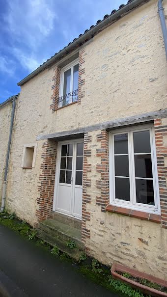 Vente maison 6 pièces 170 m² à L'Oie (85140), 189 000 €